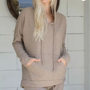 MOD GODDESS DRAWSTRING HOODIE CAMEL HEATHER L NWT